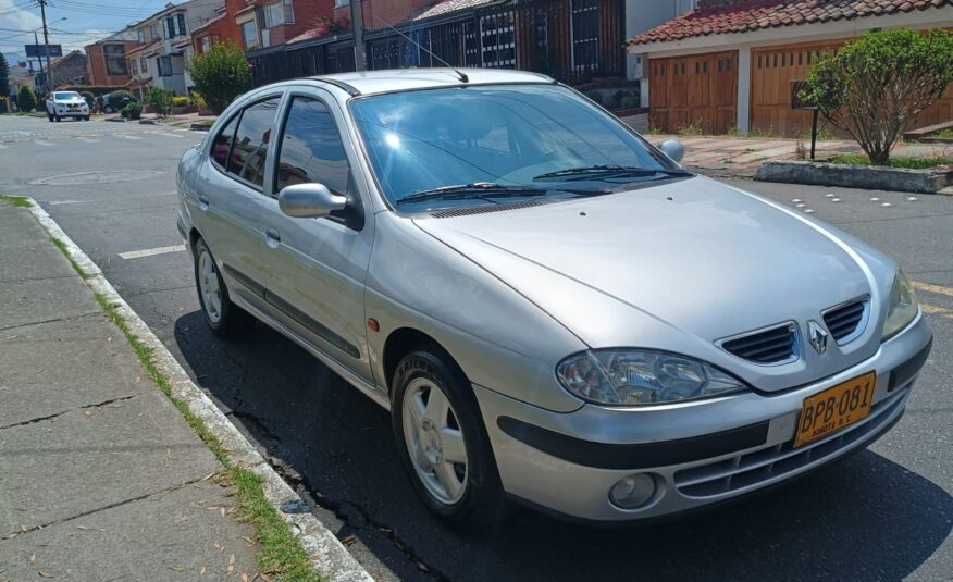 RENAULT MEGANE 2003